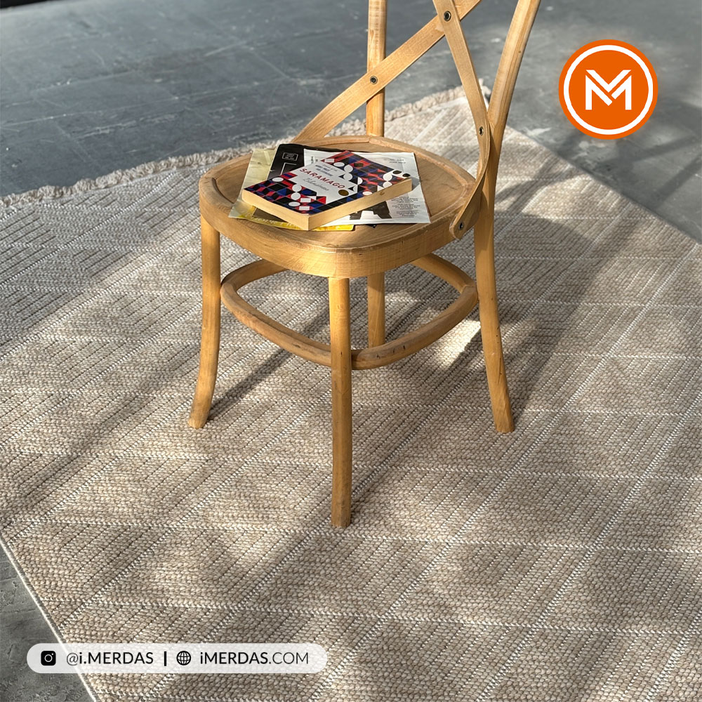 فرش پینترستی کد P21 زمینه نسکافه ای